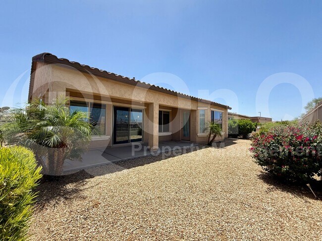 Building Photo - 17824 W Cedarwood Ln