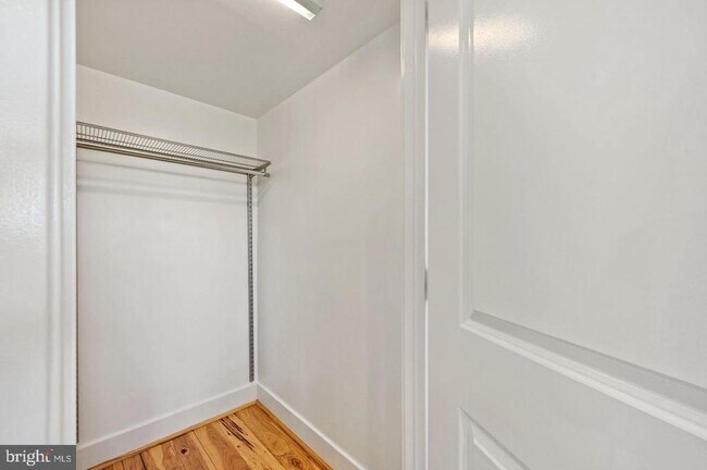 Building Photo - 3325 11th St NW