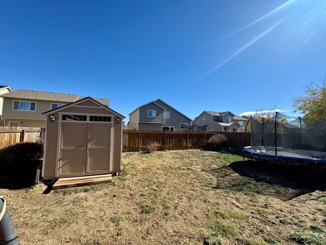 Building Photo - Lovely 3 bedroom/3 car tandem garage home in Lorson Ranch