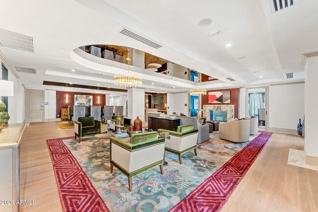 Building Photo - 4240 E Camelback Rd