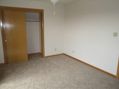 Building Photo - Large 4 Bedroom House in La Cueva District