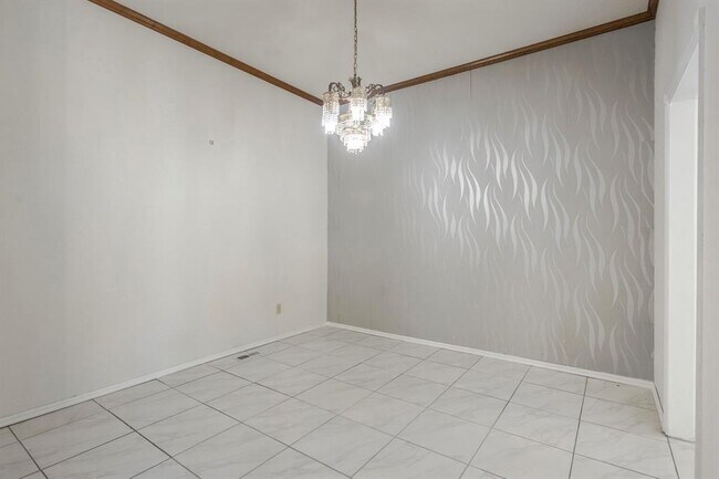Building Photo - 2804 NW 158th St