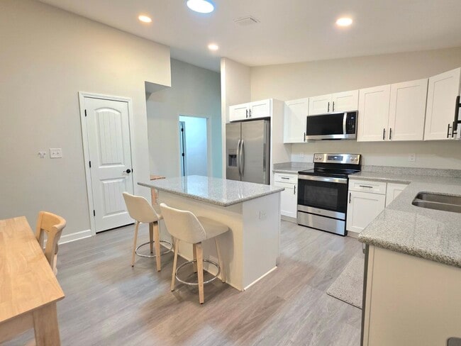 Building Photo - Discover the Style & Comfort in this new 3 Bedroom, 2 Bath Home.