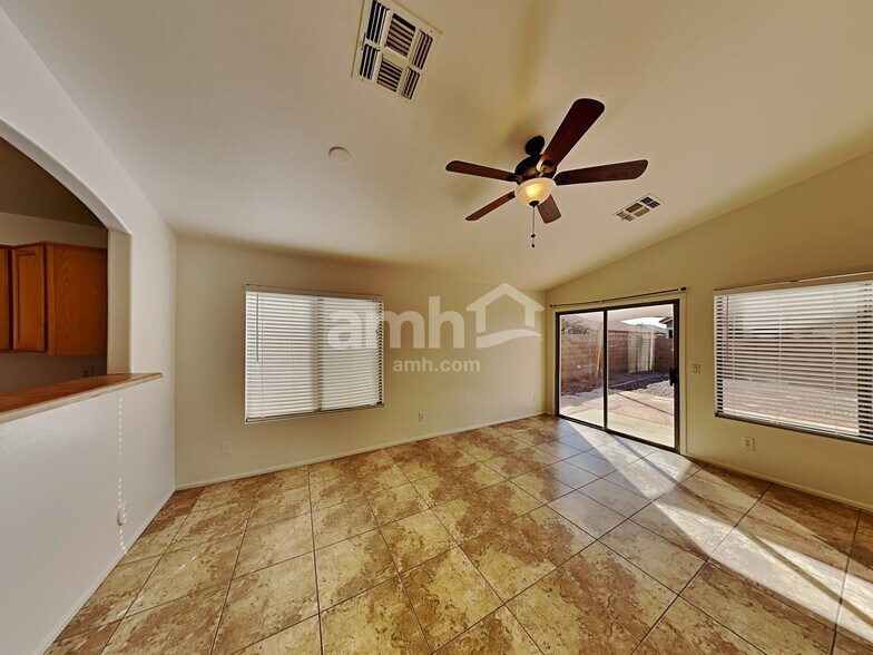 Building Photo - 8703 E Plata Ave