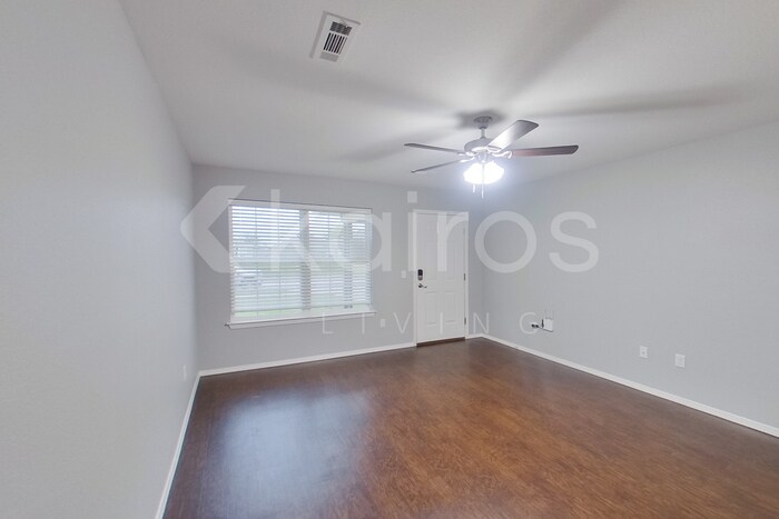 Building Photo - 5006 Thomas St