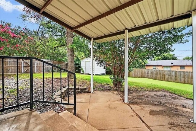 Building Photo - Charming 3BR House in Sherman