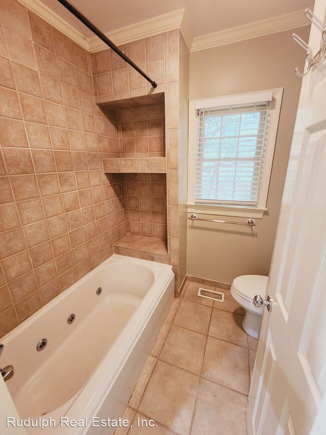 Building Photo - 4 br, 3 bath House - 12 Montevallo Ter.