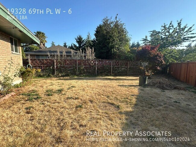 Building Photo - 19328 69th Pl W