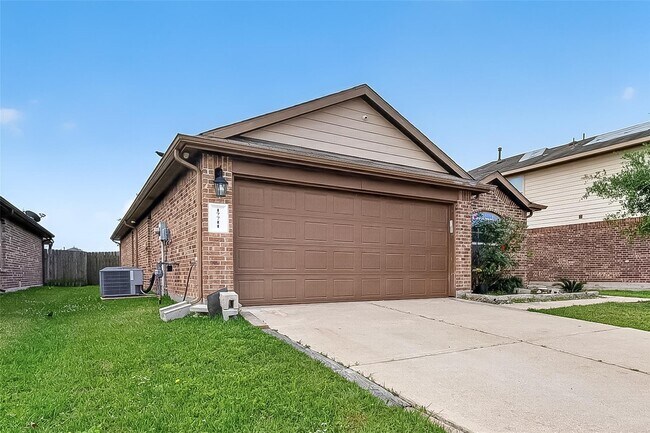 Building Photo - 17711 Rose Summit Ln