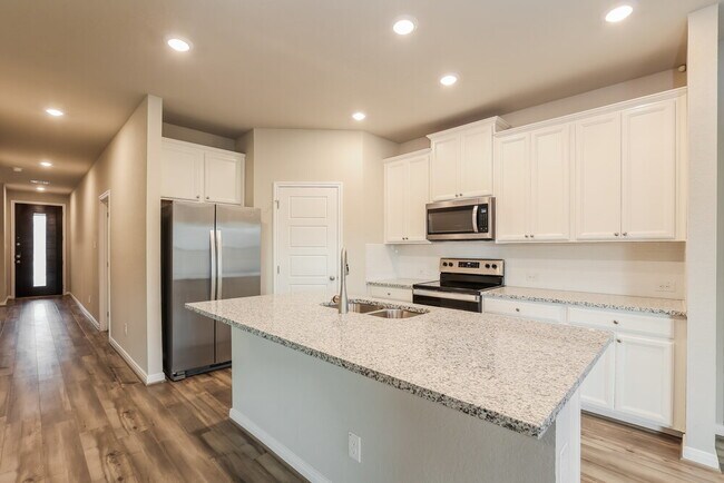 Building Photo - 1239 William Crst