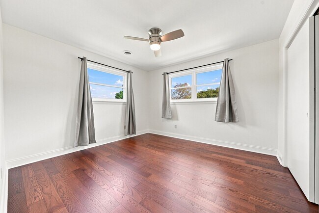 Building Photo - 4029 6th St Dr NW