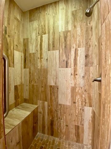 Building Photo - 2125 Forest Oaks Dr