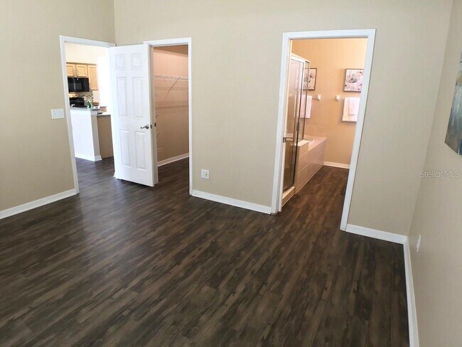 Building Photo - 8539 Deer Chase Dr
