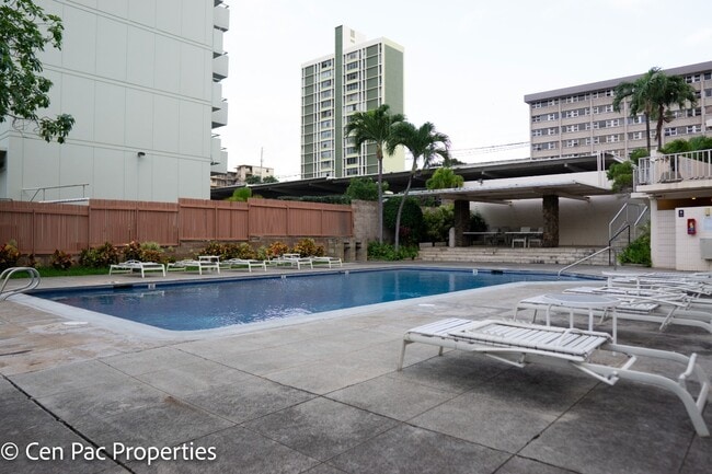 Building Photo - 2 Bed/2 Bath/1 Parking - Beautiful Unit with Nice View in Salt Lake!