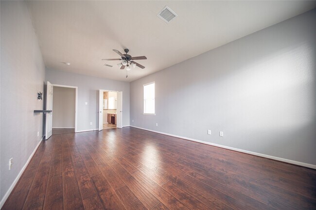 Building Photo - 9123 Cavalier Ln