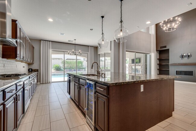Building Photo - Stunning Summerlin Rental on Private Cul-d...