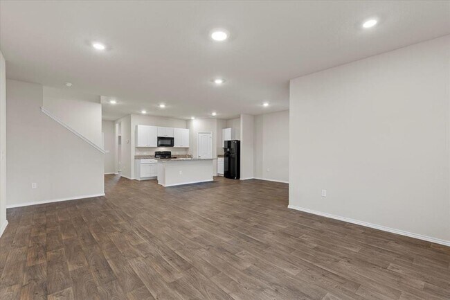Building Photo - 5728 Brocade Dr