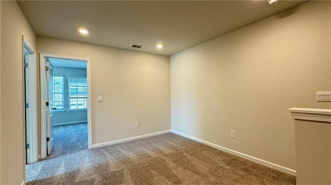 Building Photo - 151 Cedar Ln