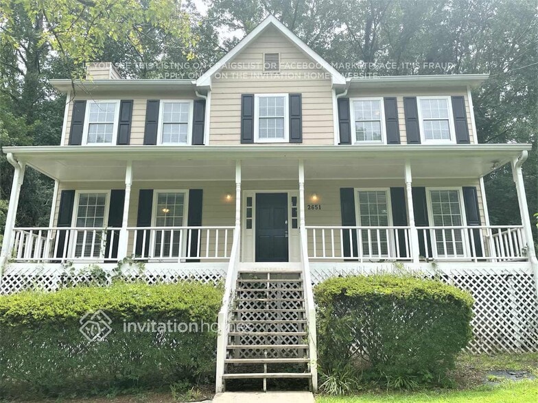 Building Photo - 2651 Foxglove Dr SW