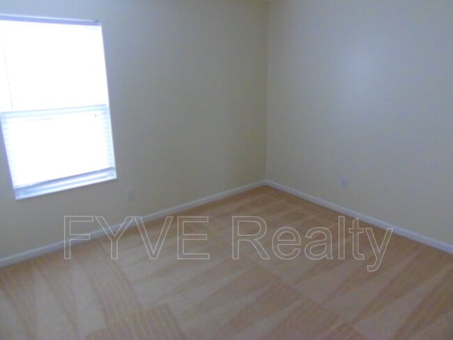 Building Photo - 3095 Blacksmith Ct