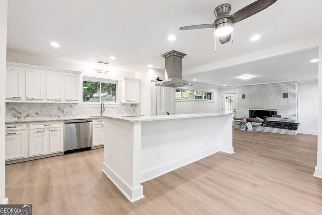 Building Photo - 1568 Niskey Lake Trail SW