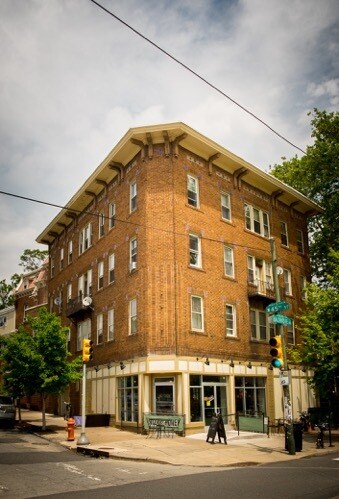 Building Photo - 4435 Baltimore Ave