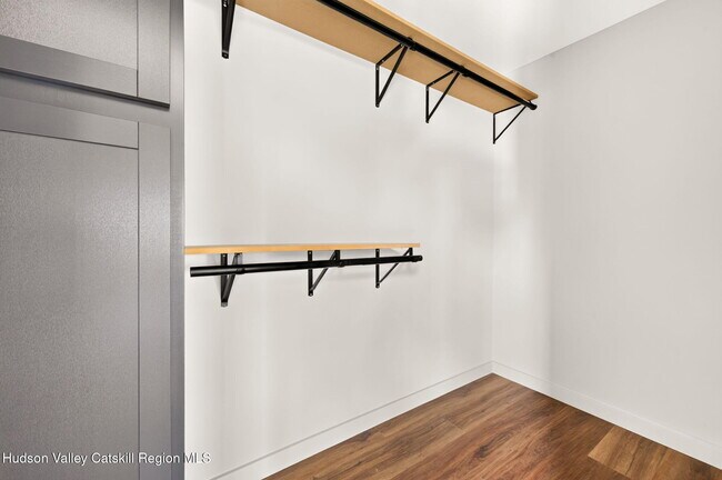 Building Photo - 176 Hudson St
