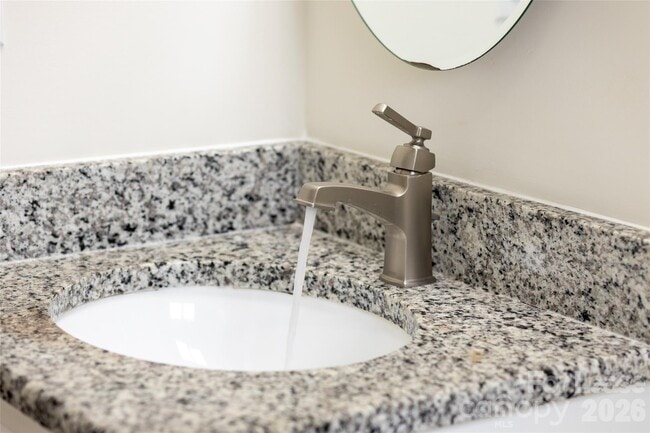 Building Photo - 943 Dudley Dr