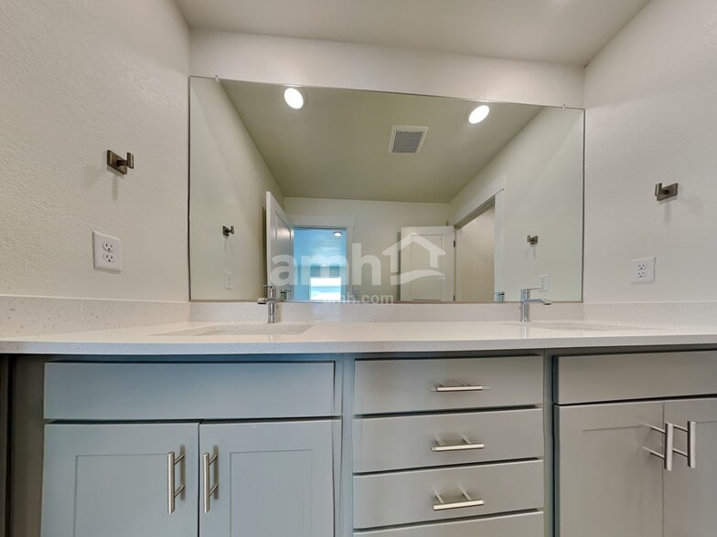 Building Photo - 3953 Patterdale Pl