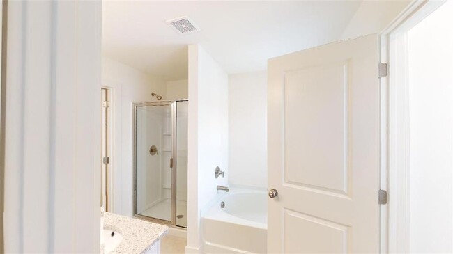 Building Photo - 2253 Mulsanne Dr