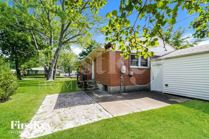 Building Photo - 535 St Anthony Ln