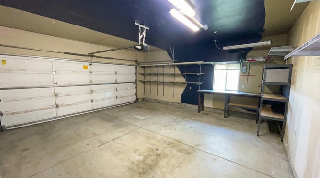 Building Photo - Expansive Valley Views & Private Living in Castro Valley - 4BD/3BA Exec Home