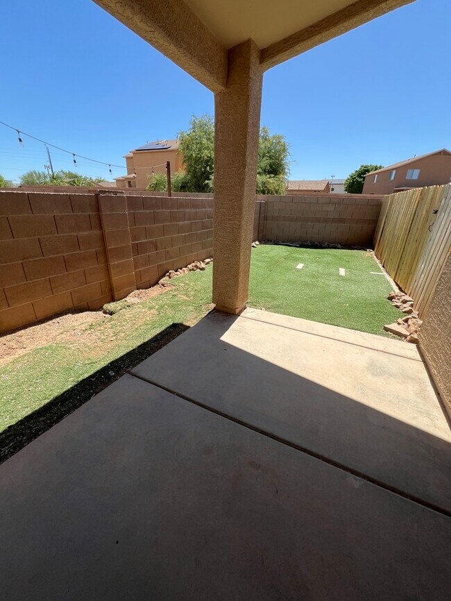 Building Photo - 7783 S Cobble Hill Ct