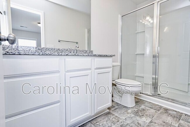 Building Photo - 203 Stone Fruit Ct