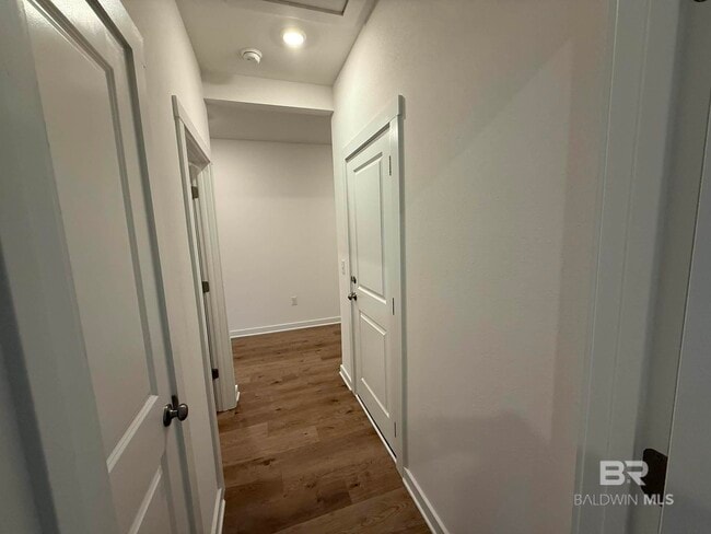 Building Photo - 19293 Maple Crest Loop