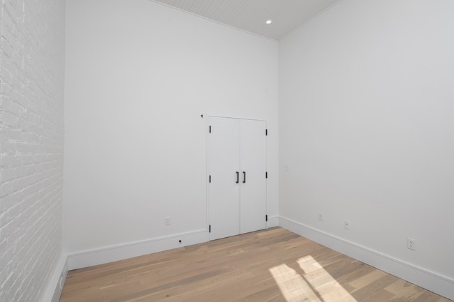 Floorplan - Auction House Apartments