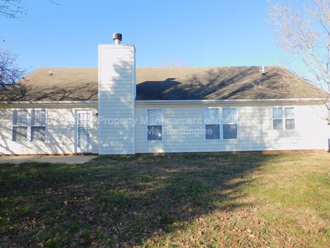 Building Photo - 600 Pecan Ridge Cir