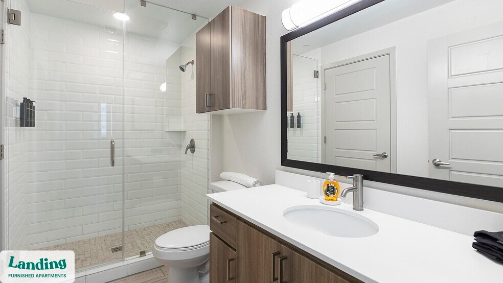 Building Photo - 2323 E Highland Ave