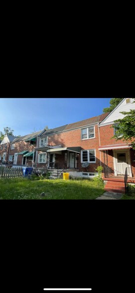 Primary Photo - 832 St Dunstans Rd