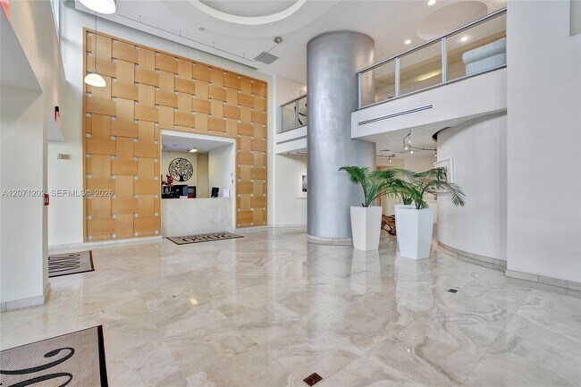 Building Photo - 2080 S Ocean Dr