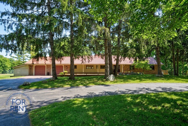 Building Photo - 7255 E Baldwin Rd