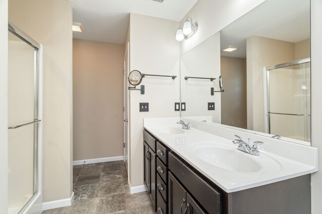 Building Photo - 7713 Budding Vine Ln