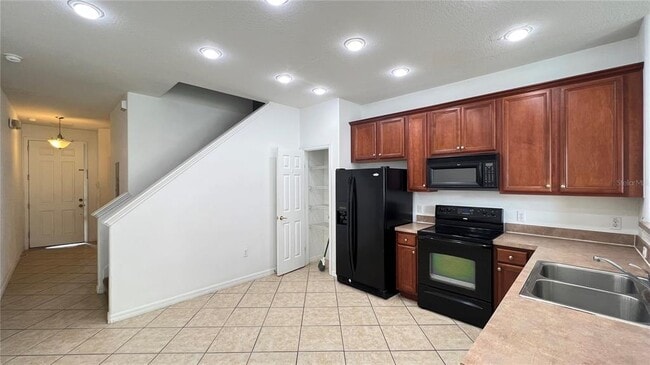 Building Photo - 5215 Paradise Cay Cir