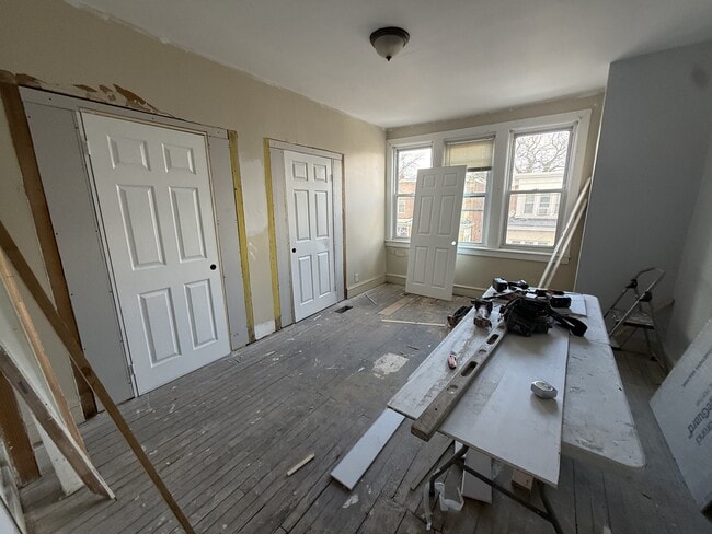 Building Photo - 1320 Chase St