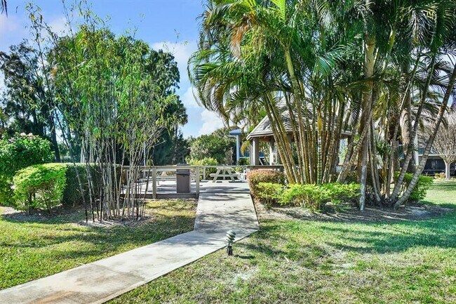 Building Photo - 175 SE St Lucie Blvd