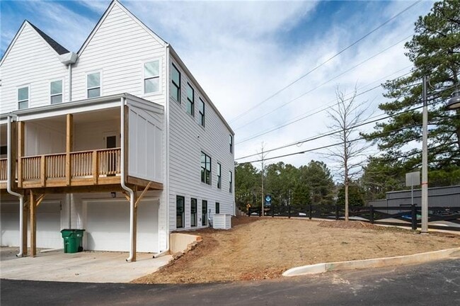 Building Photo - 101 Pearl St