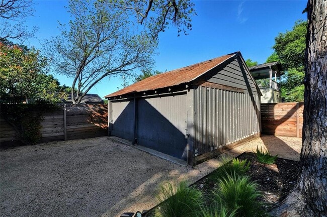 Building Photo - 4602 Eilers Ave