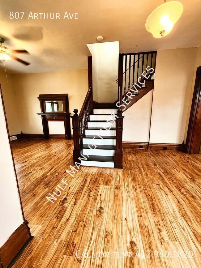 Building Photo - 807 Arthur Ave