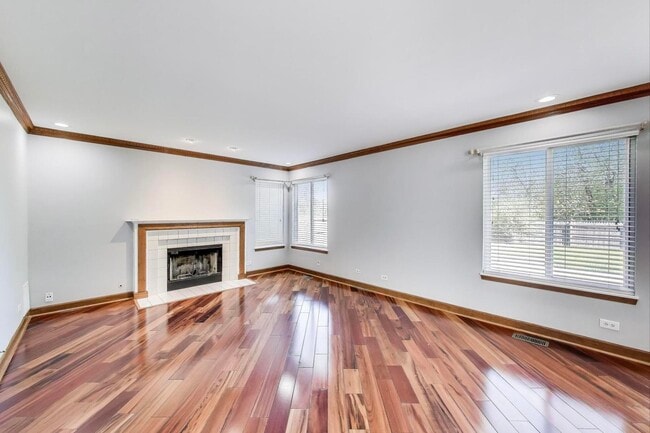 Building Photo - 1217 S Elder Ln