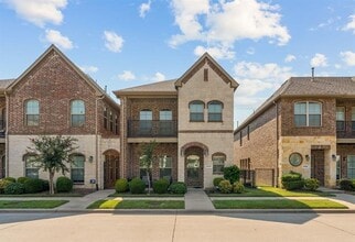 Building Photo - 4157 Comanche Dr